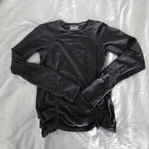 Athleta Women's top stretchy, stripes Size M